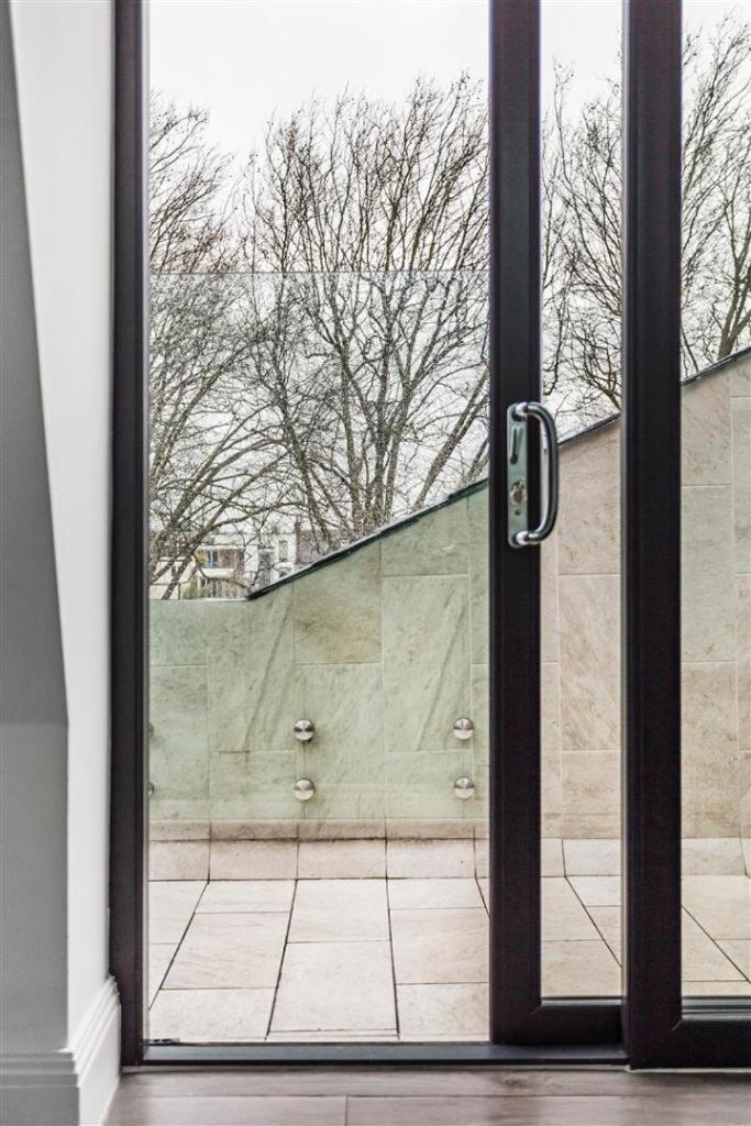 Luxurious Hidden Gem In Wandsworth Lejlighed London Eksteriør billede