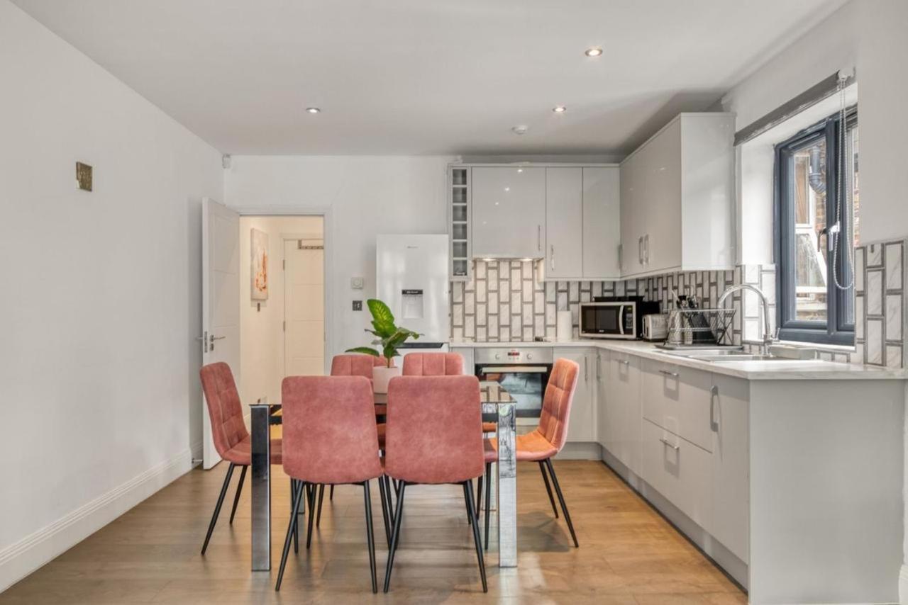 Luxurious Hidden Gem In Wandsworth Lejlighed London Eksteriør billede