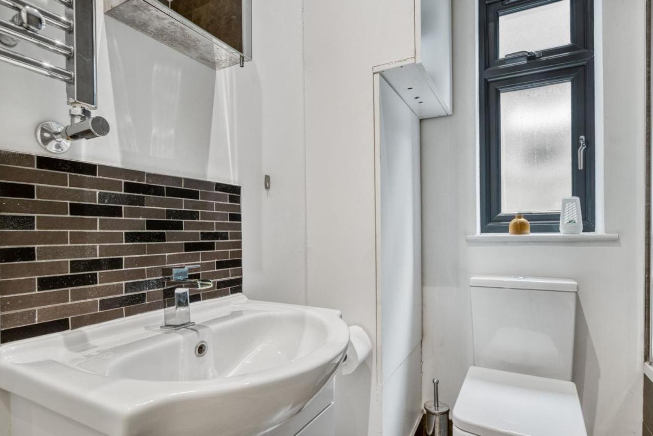 Luxurious Hidden Gem In Wandsworth Lejlighed London Eksteriør billede