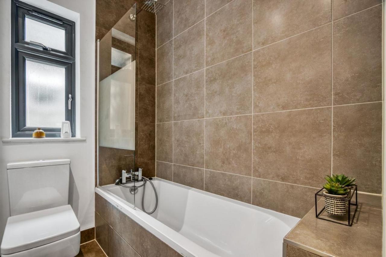 Luxurious Hidden Gem In Wandsworth Lejlighed London Eksteriør billede