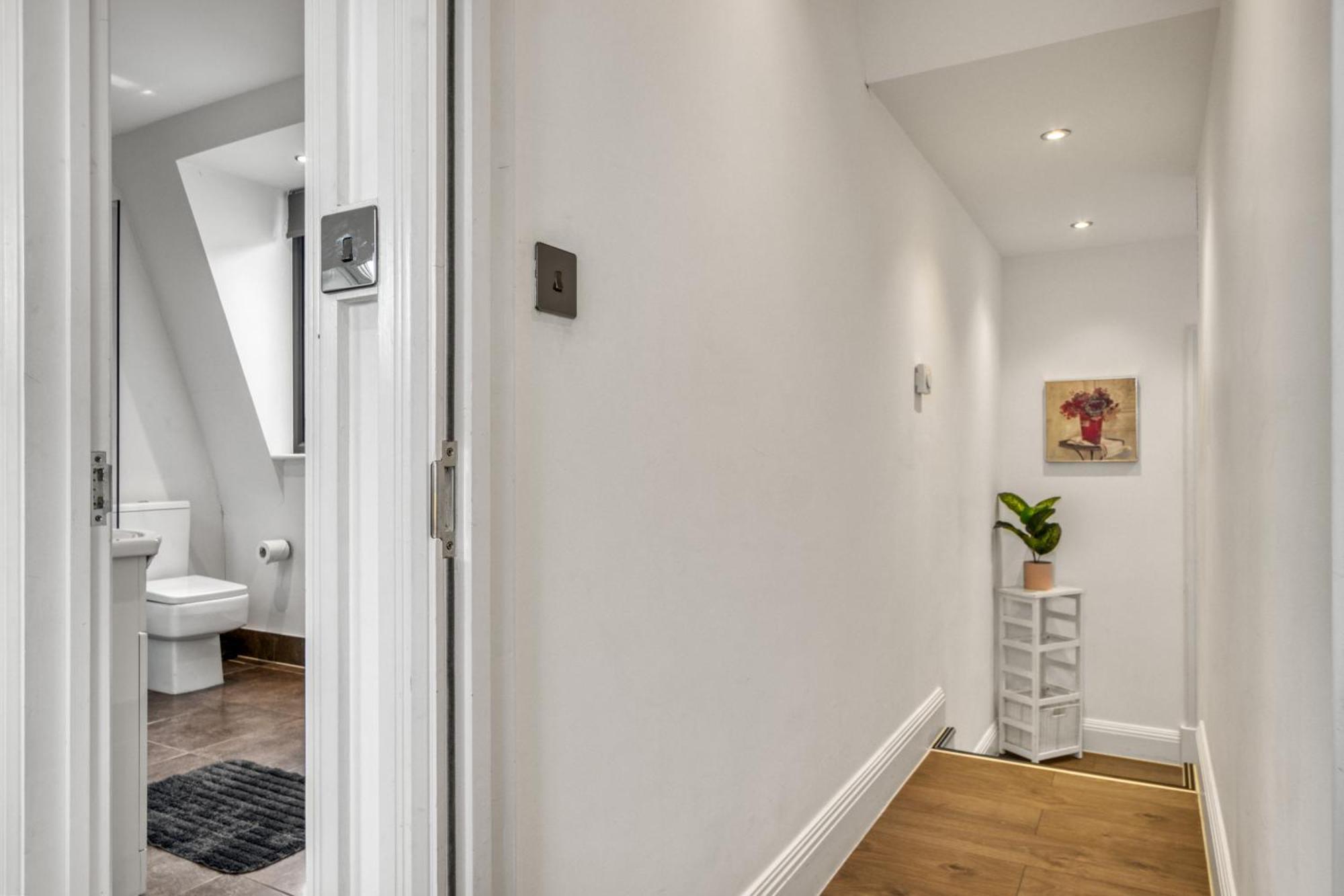 Luxurious Hidden Gem In Wandsworth Lejlighed London Eksteriør billede