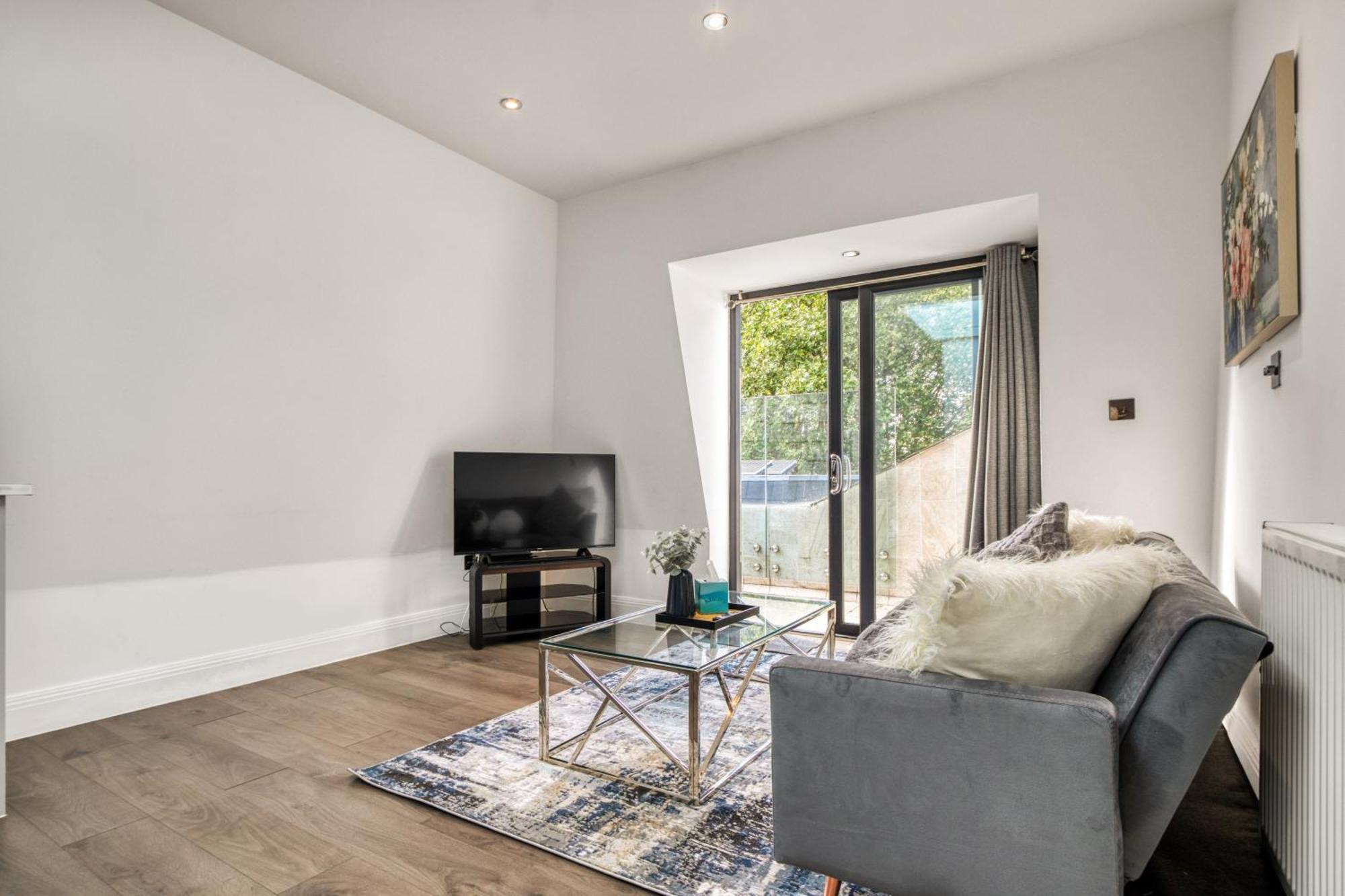 Luxurious Hidden Gem In Wandsworth Lejlighed London Eksteriør billede